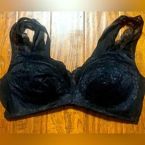 Understance Lacy Black Bra 38C EUC